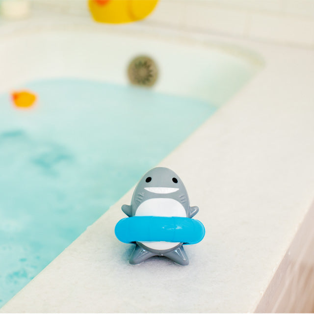 Sea Spinner™ Wind-Up Shark Bath Toy