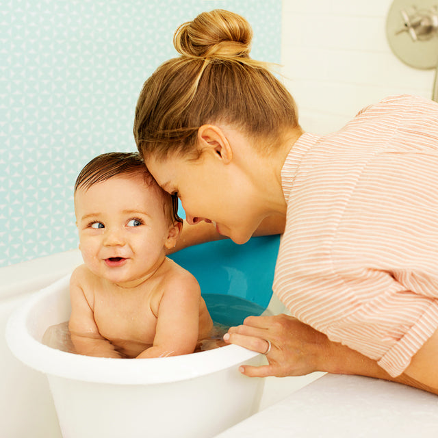 Sit & Soak™ Dual-Stage Tub