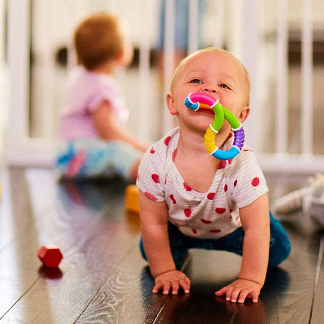 Twisty® Figure 8 Teether Toy