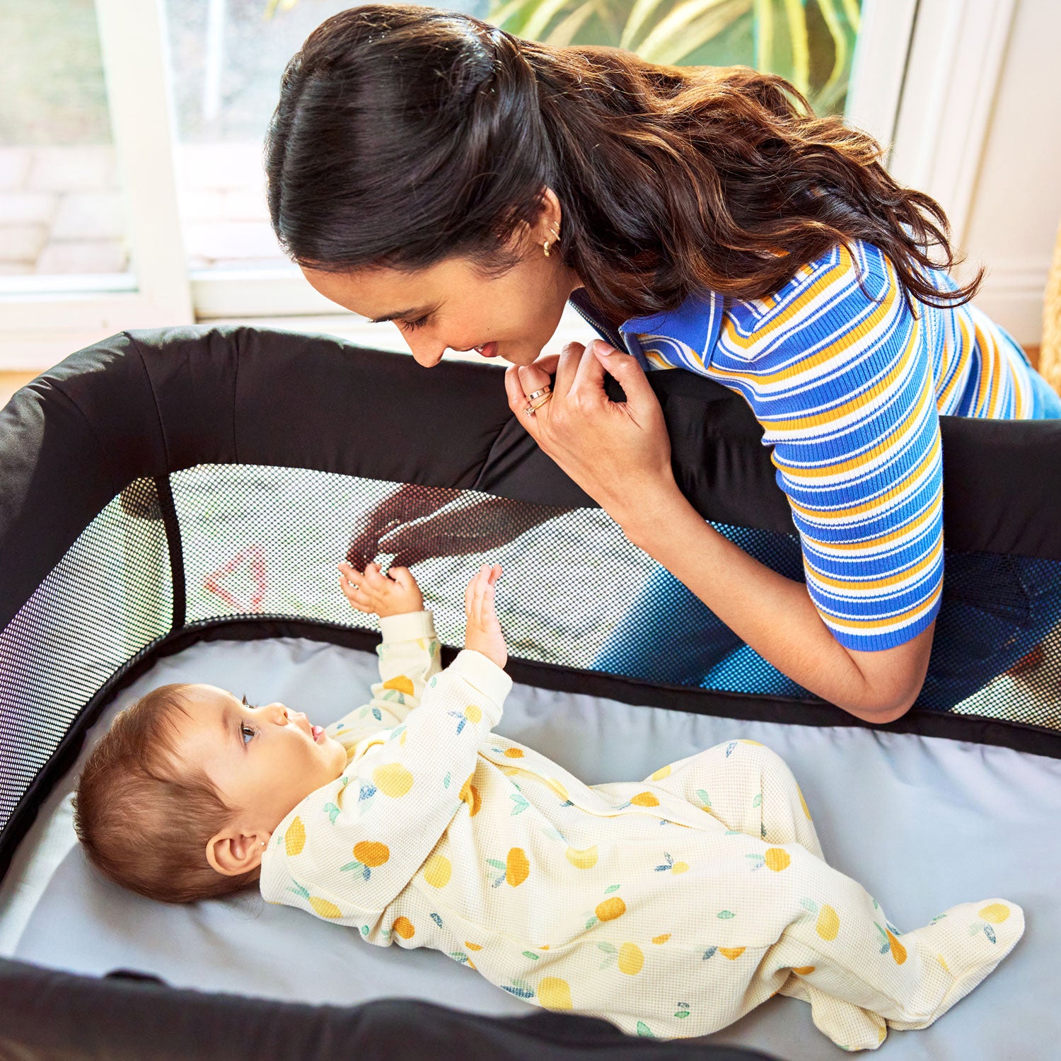 Ultra-lite 3-in-1 Playard, Crib & Bassinet