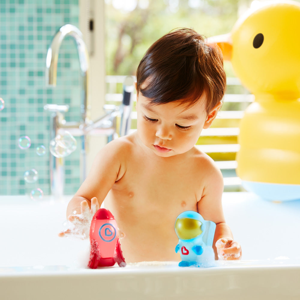 Galaxy Buddies™ Light Up Bath Toys, 2pk